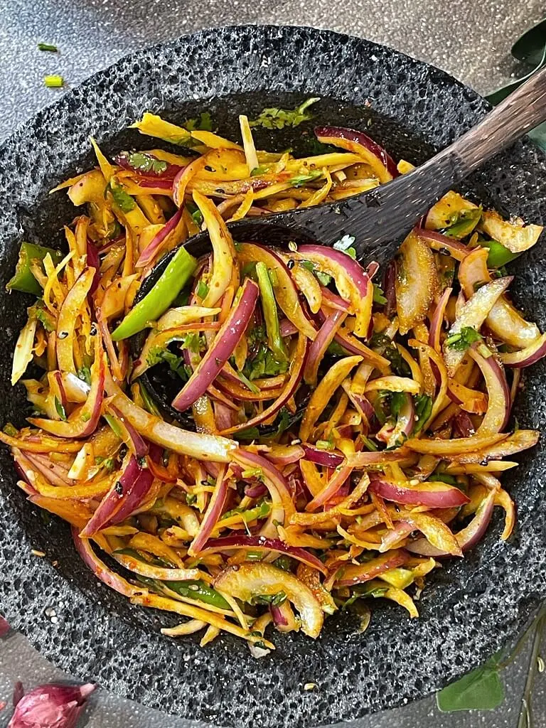 Fresh Onion Chillies